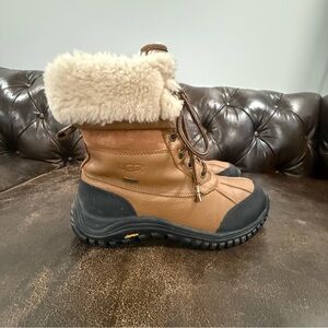 UGG Women’s Adirondack Chestnut Boots Size 9.5